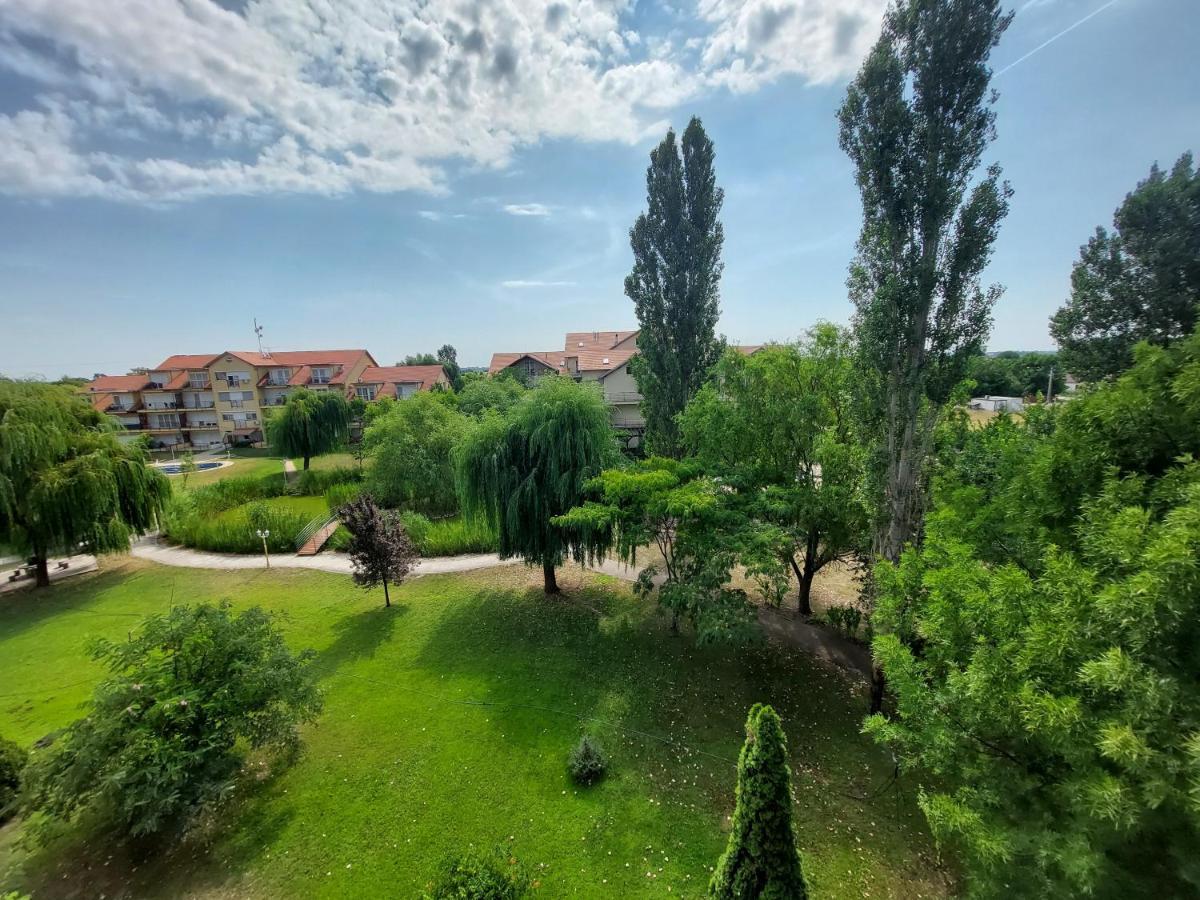 Cserke Napfeny Apartman Appartement Cserkeszőlő Buitenkant foto