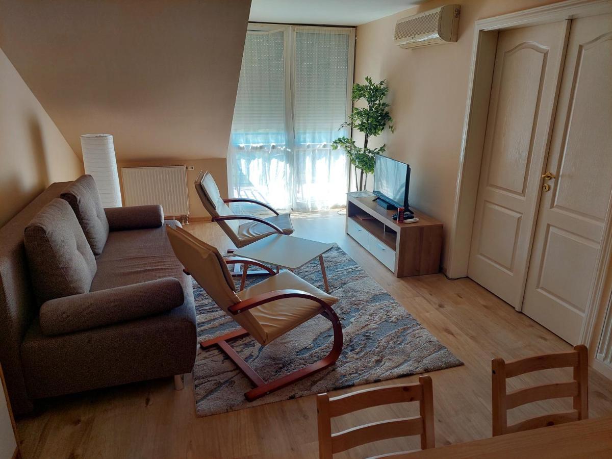 Cserke Napfeny Apartman Appartement Cserkeszőlő Buitenkant foto