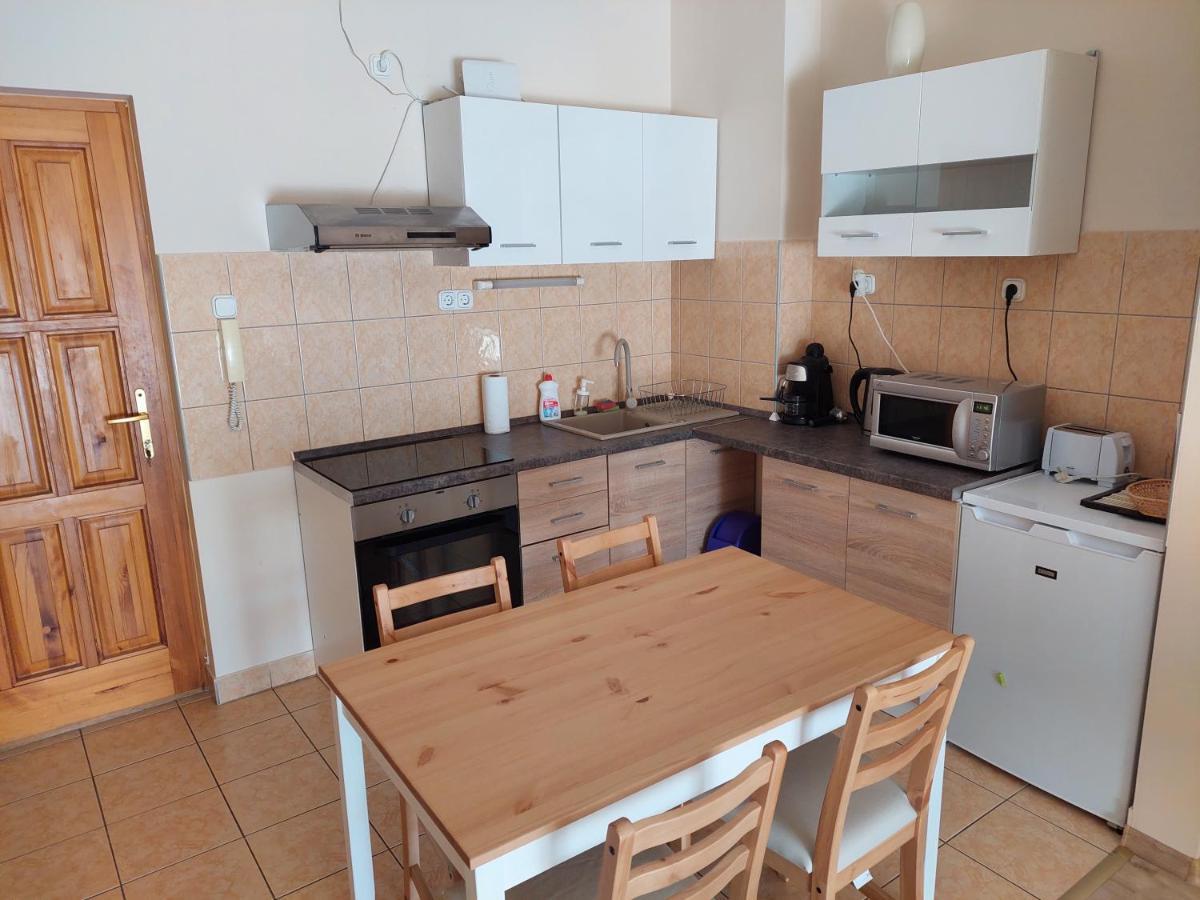 Cserke Napfeny Apartman Appartement Cserkeszőlő Buitenkant foto