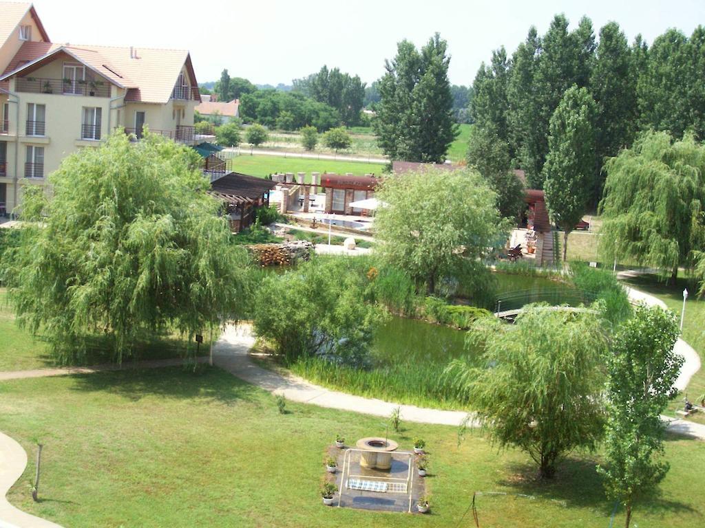 Cserke Napfeny Apartman Appartement Cserkeszőlő Buitenkant foto